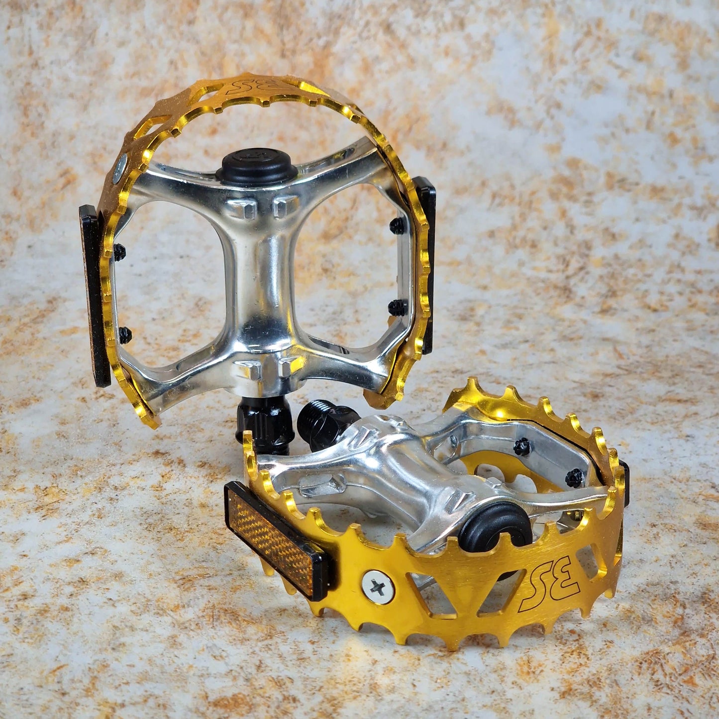 SE Bikes Old School BMX Gold SE Bikes Beartrap Pedals