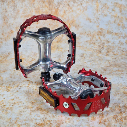 SE Bikes Old School BMX Red SE Bikes Beartrap Pedals