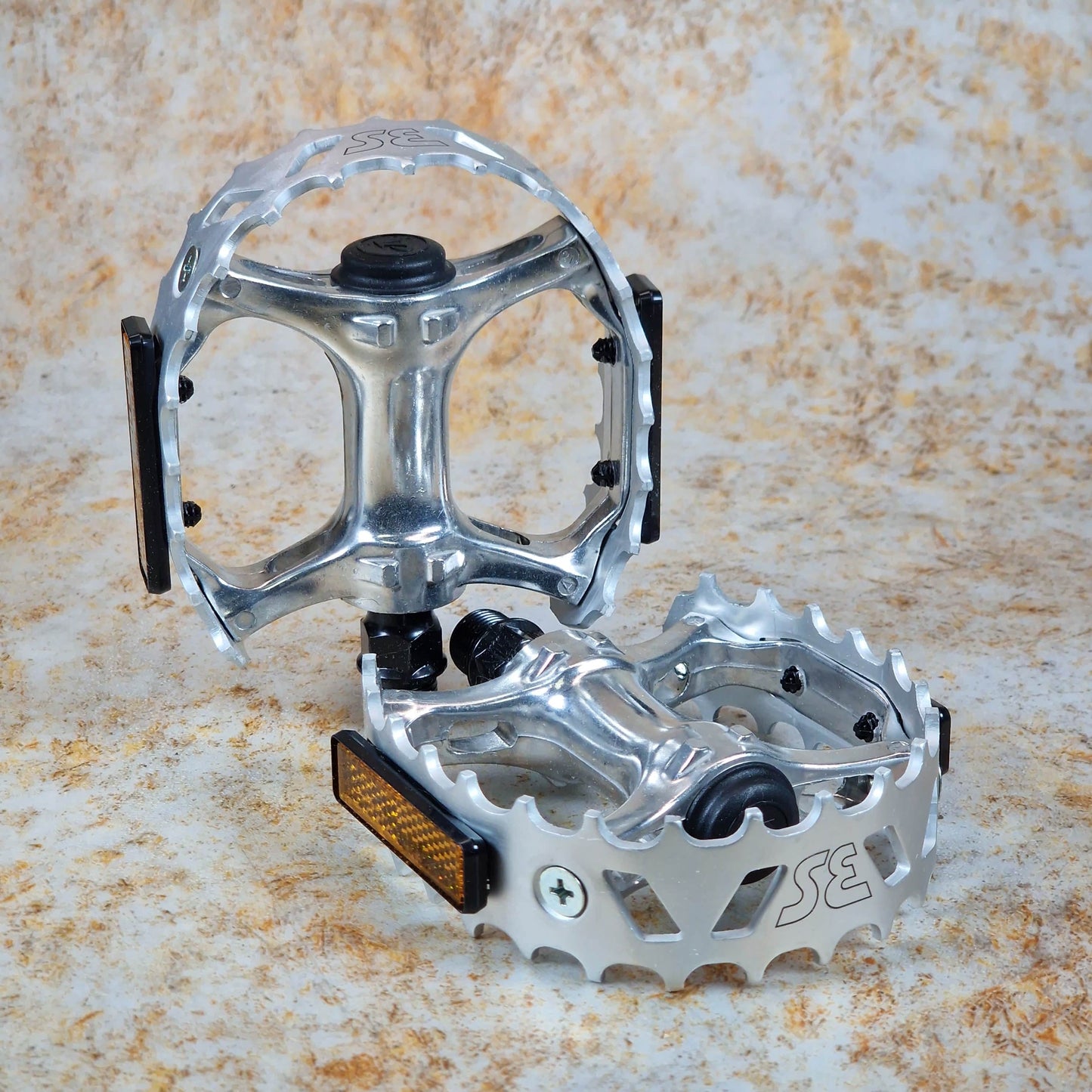 SE Bikes Old School BMX Silver SE Bikes Beartrap Pedals