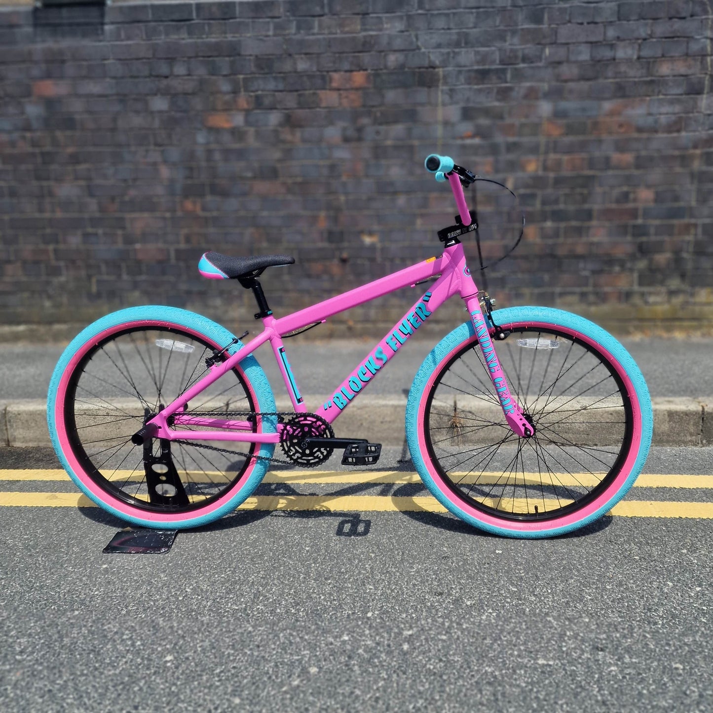SE Bikes BMX Bikes Matt Pink Bubblegum SE Bikes Blocks Flyer 26 Inch Bike Matte Pink Bubblegum