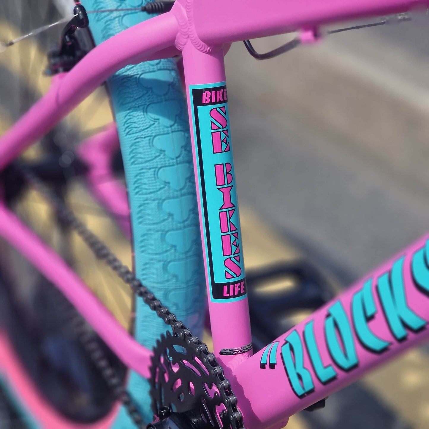 SE Bikes BMX Bikes Matt Pink Bubblegum SE Bikes Blocks Flyer 26 Inch Bike Matte Pink Bubblegum