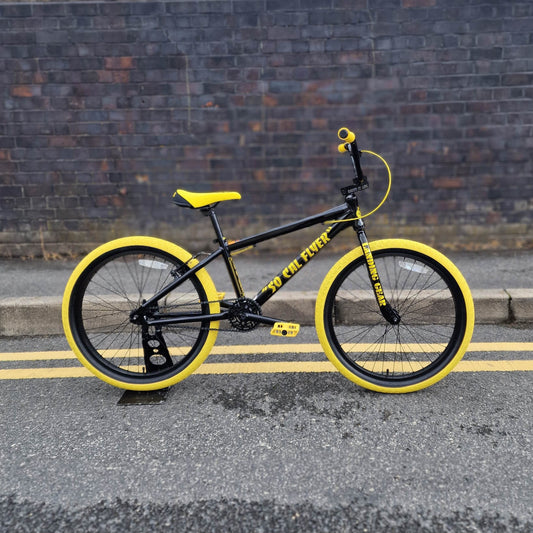 SE Bikes BMX Bikes Black Bumblebee SE Bikes So Cal Flyer 24 Inch Bike Black Bumblebee
