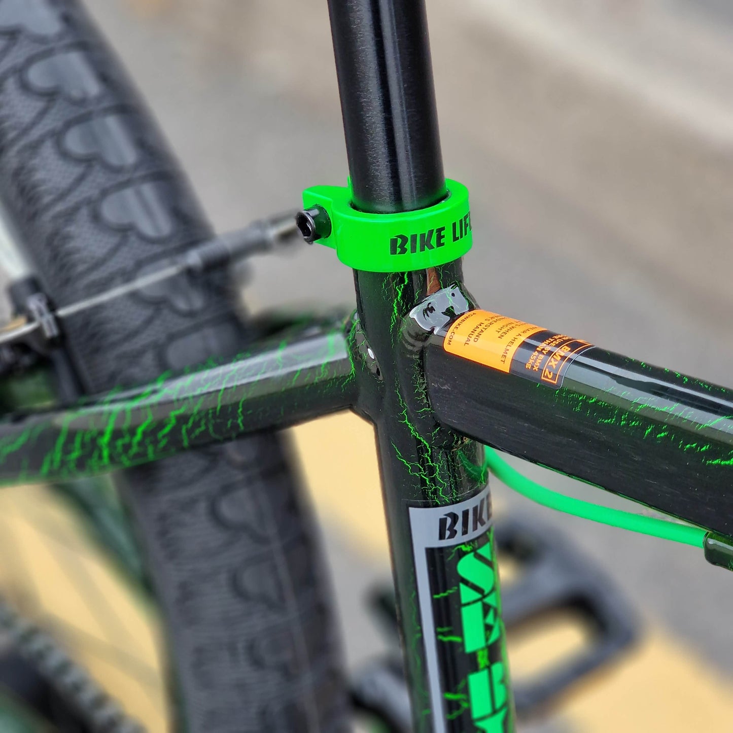SE Bikes BMX Bikes Green Crackle SE Bikes So Cal Flyer 24 Inch Bike Green Crackle