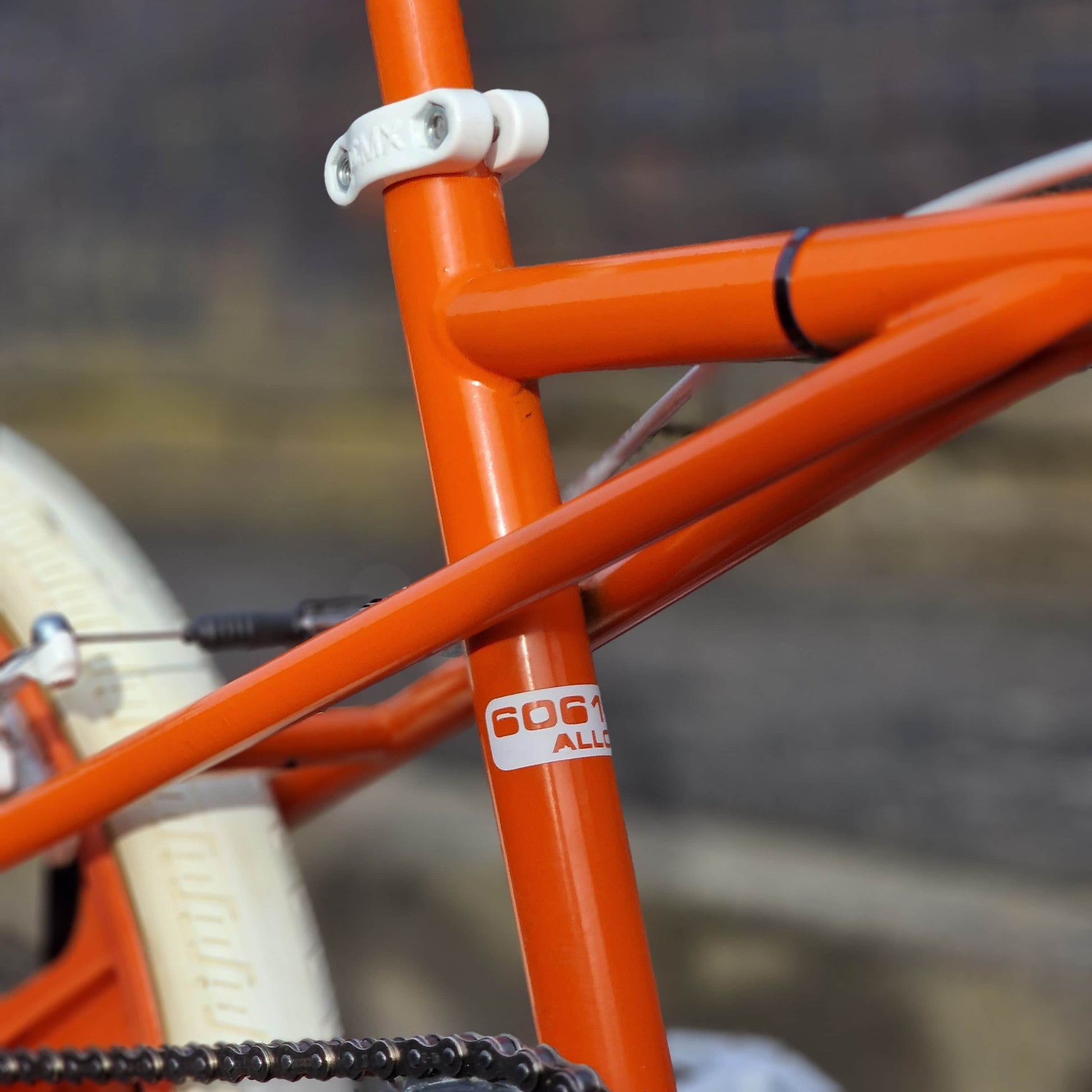 SE Bikes Old School BMX Bikes SE Racing Looptail Quadangle Bike Orange  / White