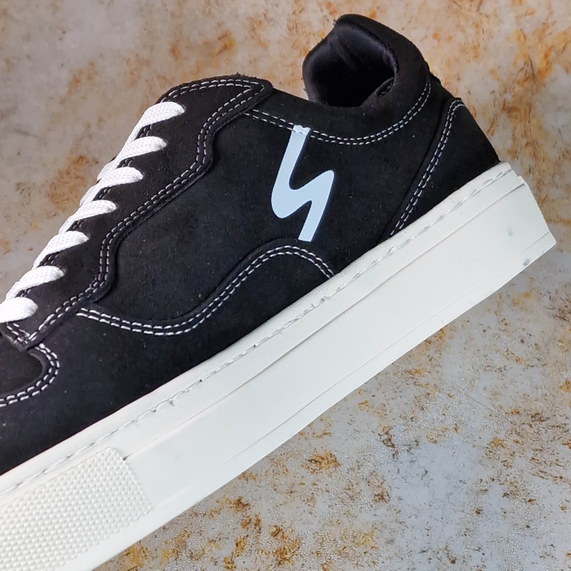 Skilldash Clothing & Shoes Skilldash Sofia BMX Shoes Black / White
