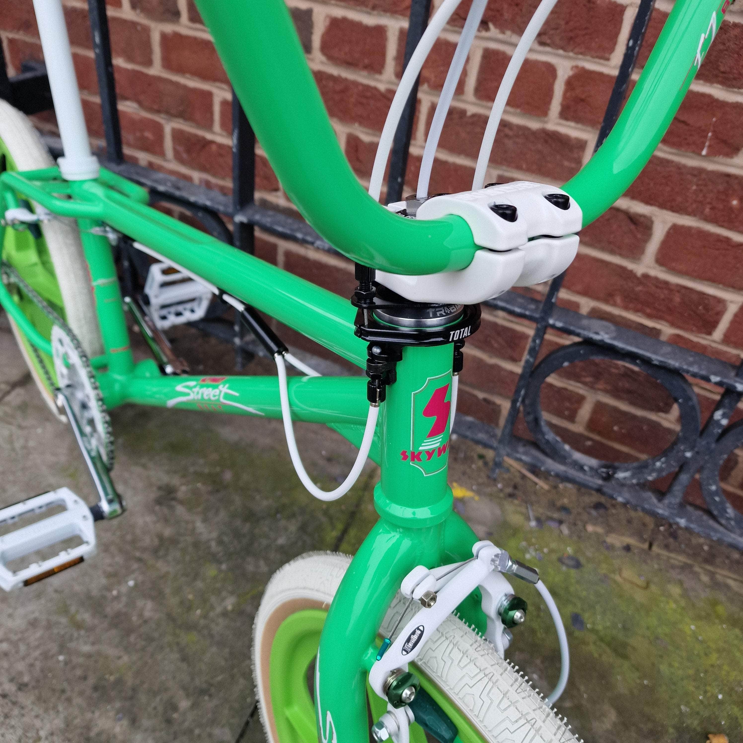 Old school bmx skyway24 リヤ新品！ Skyway Street Beat Old School BMX Bike Green | Alans BMX