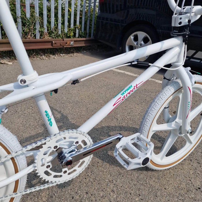 Skyway Old School BMX White Skyway 2024 Street Beat Bike White