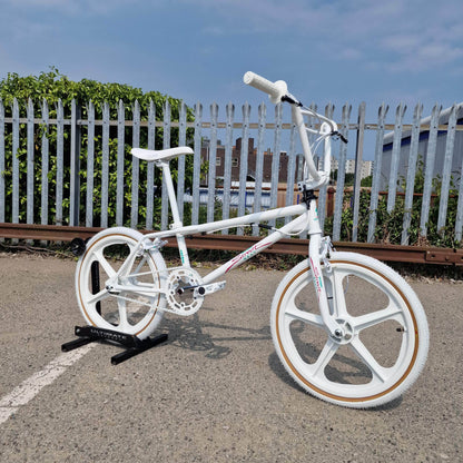 Skyway Old School BMX White Skyway 2024 Street Beat Bike White