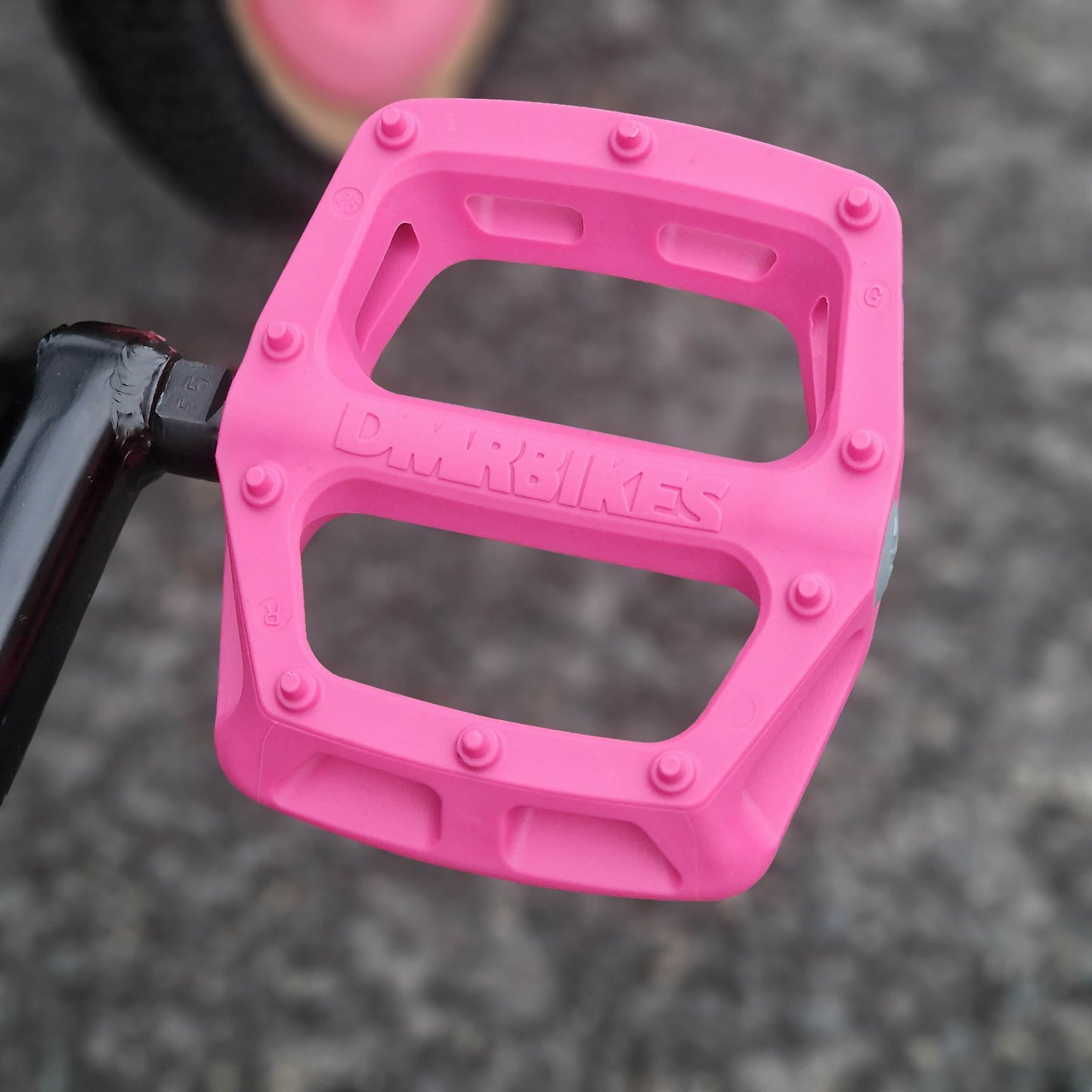 Skyway Old School BMX Bikes Pink Skyway 2026 Street Beat Custom Bike Black / Pink