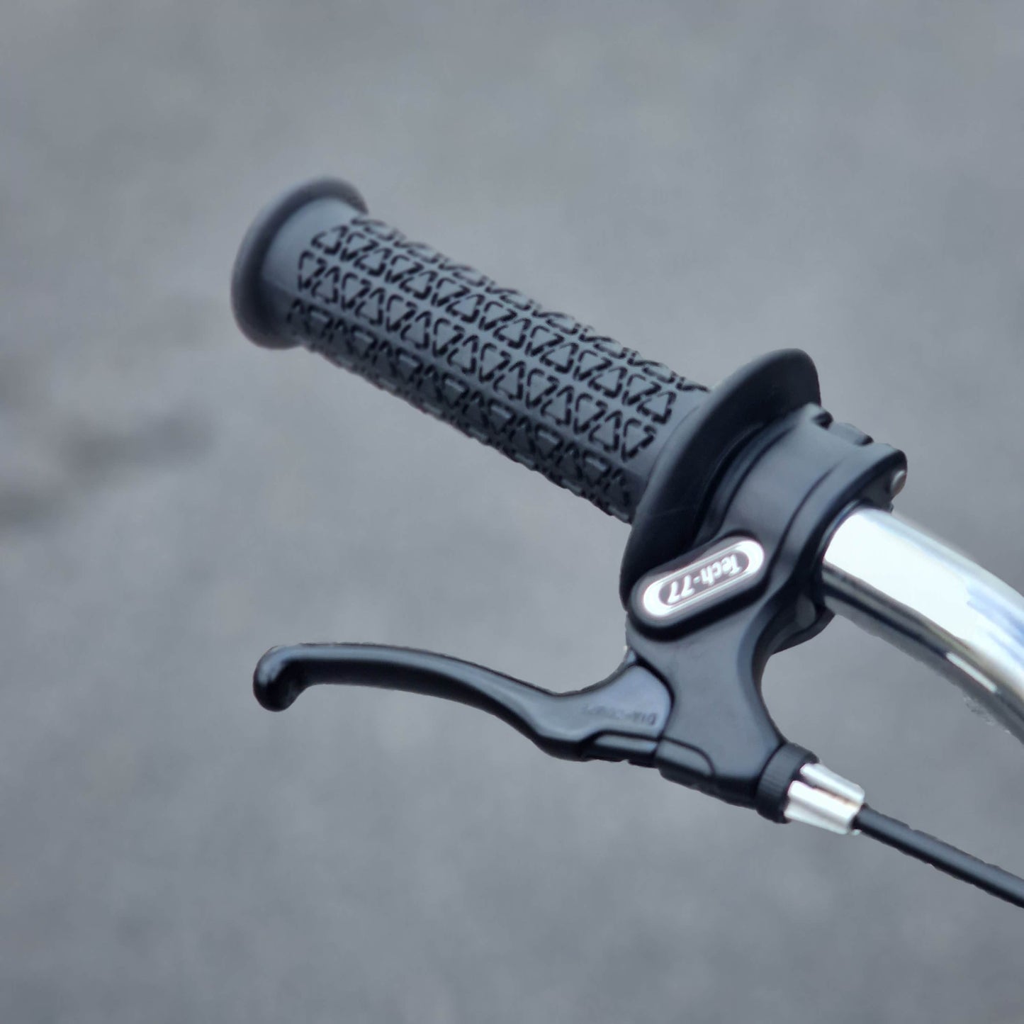 Skyway Old School BMX Bikes Silver Skyway Street Beat Bike Chrome / Black
