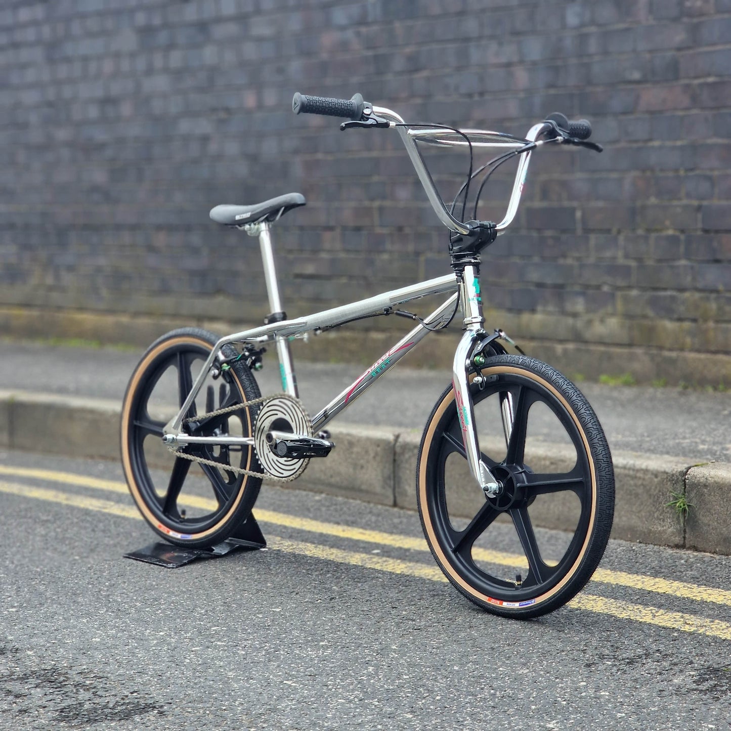 Skyway Old School BMX Bikes Silver Skyway Street Beat Bike Chrome / Black