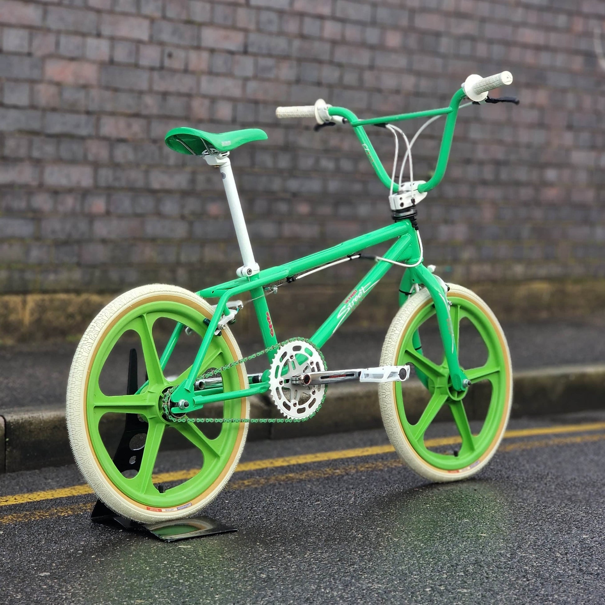 Skyway Old School BMX Bikes Green Skyway Street Beat Bike Green / White