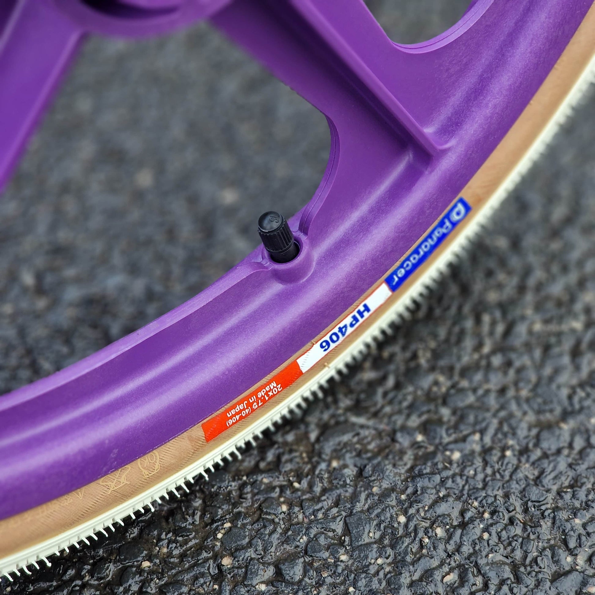 Skyway Old School BMX Bikes Purple Skyway Street Beat Custom Bike Purple / White