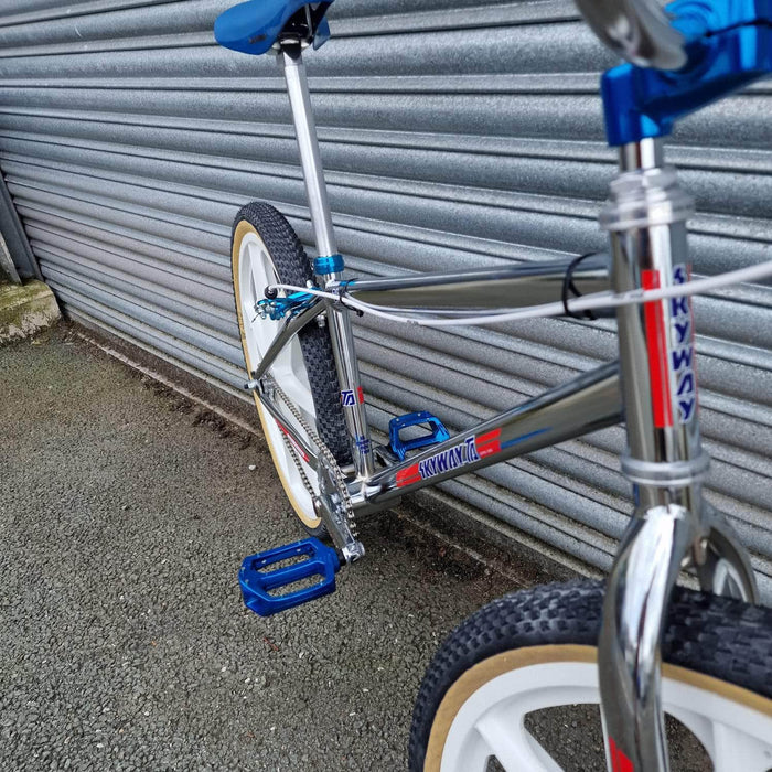 Skyway Old School BMX Skyway T/A 24" XL Custom Bike Chrome / White / Blue