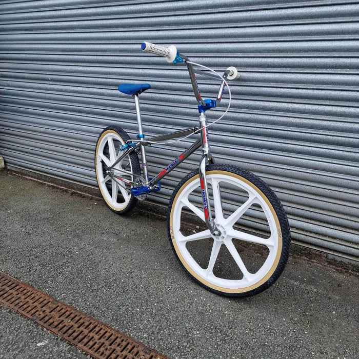 Skyway Old School BMX Skyway T/A 24" XL Custom Bike Chrome / White / Blue