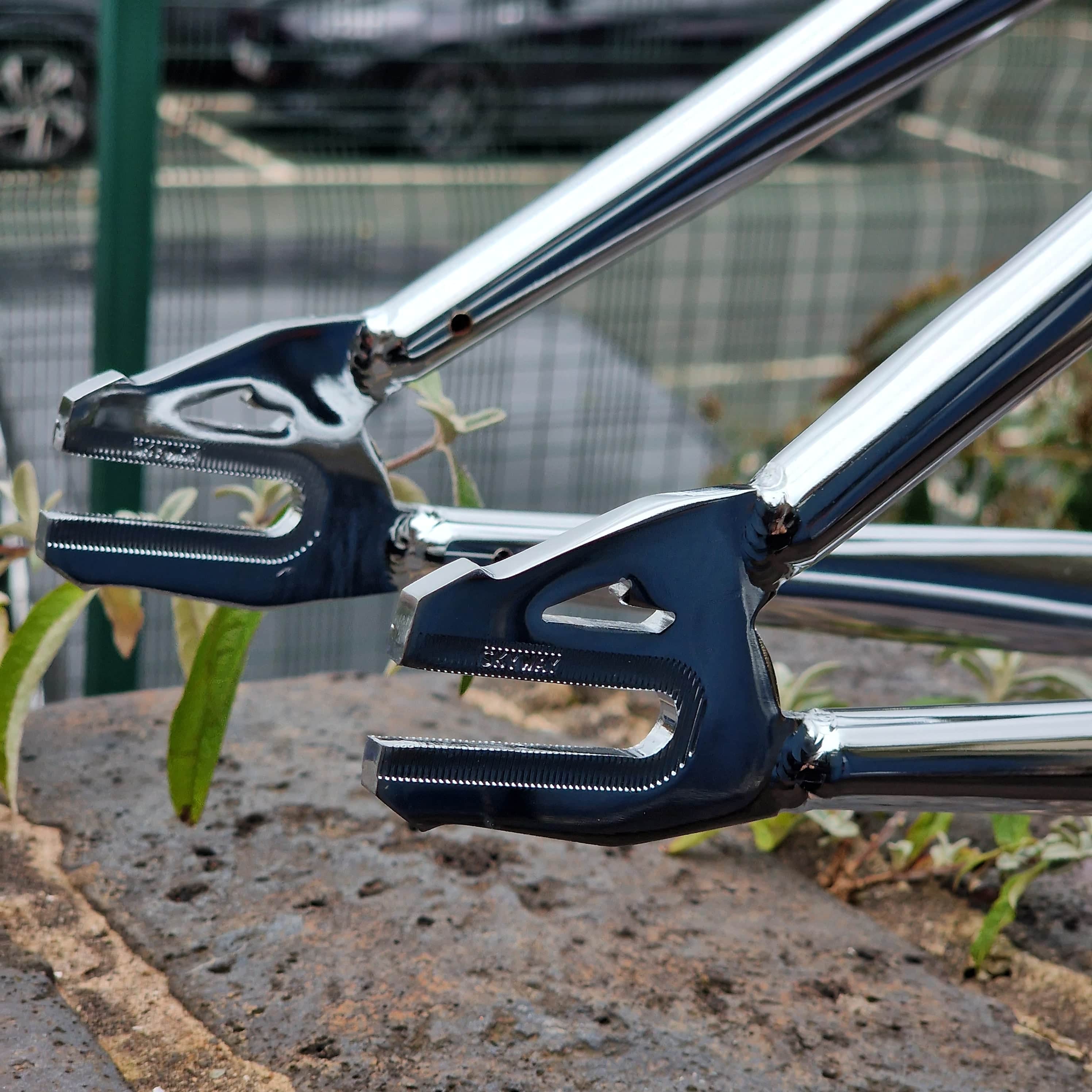 Skyway T/A 26 Inch Old School Frame / Fork / Bar Kit Chrome