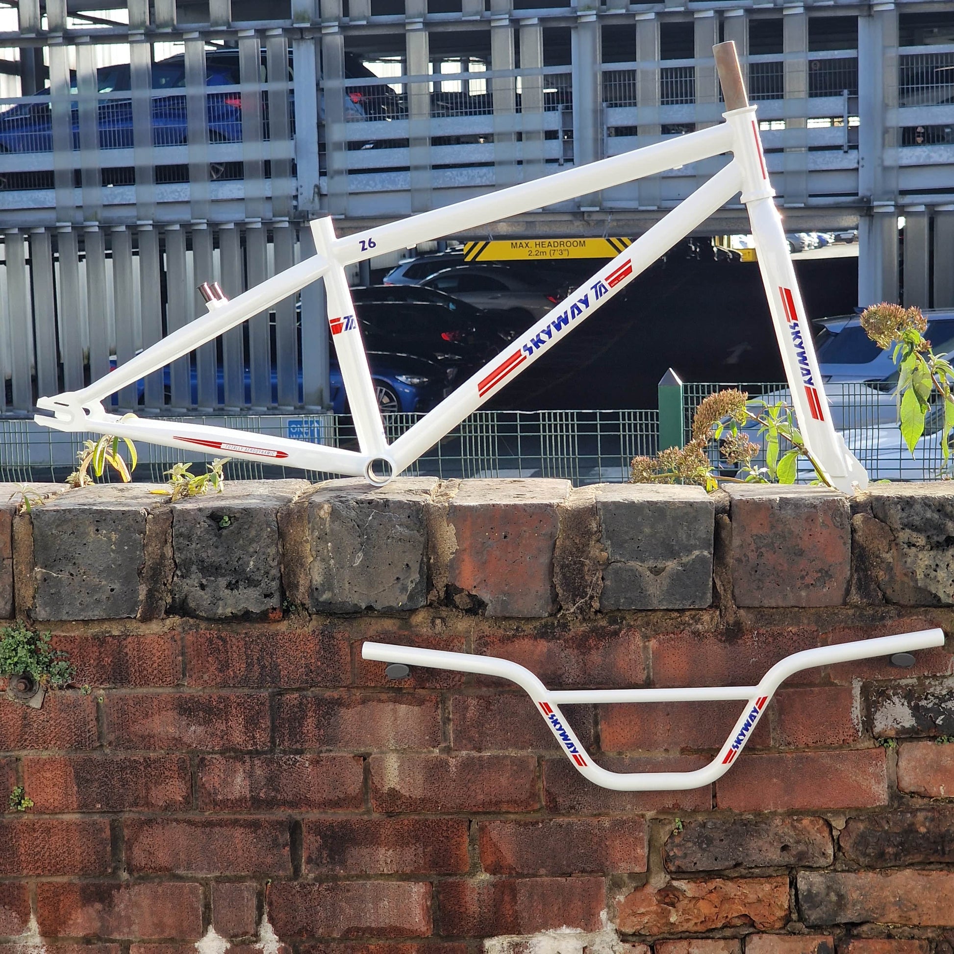 Skyway BMX Parts Skyway T/A 26 Inch Frame / Fork / Bar Kit White