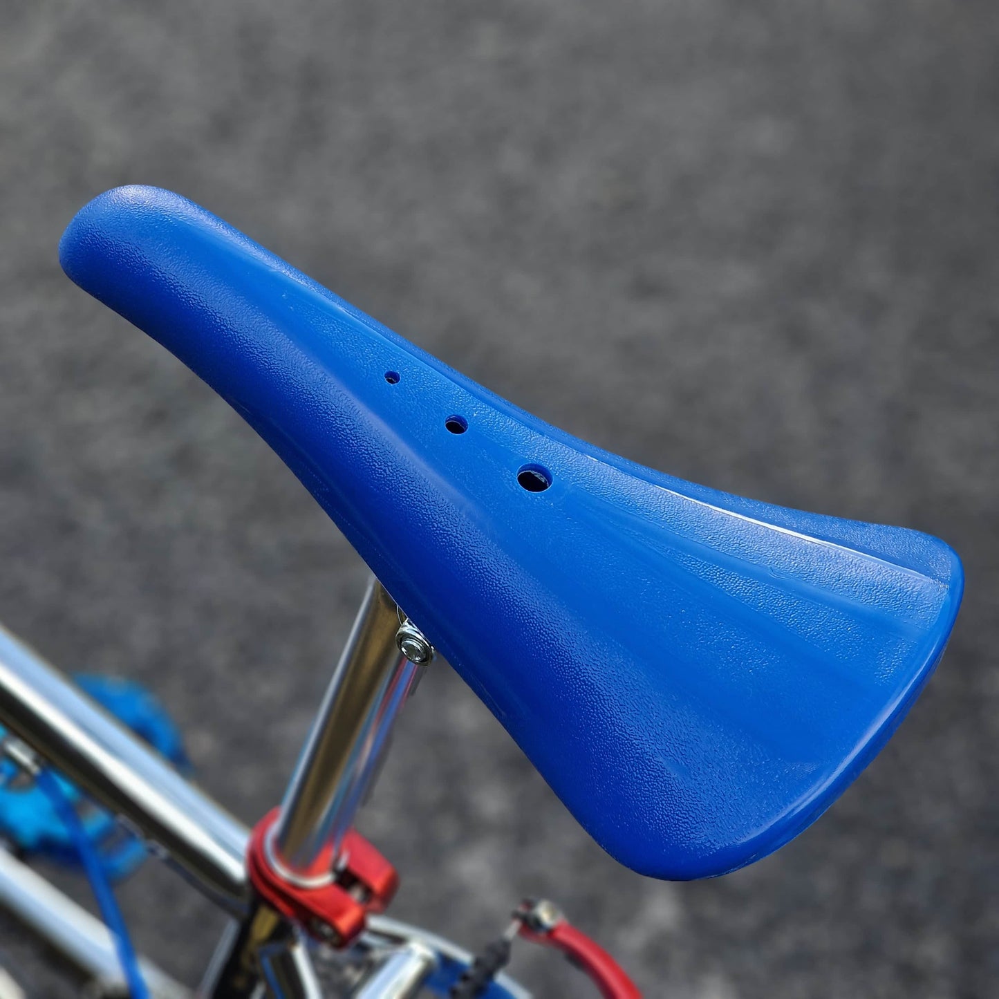 Skyway Old School BMX Bikes Chrome / Blue / Red Skyway T/A Custom 26 Inch Bike White / Blue / Red