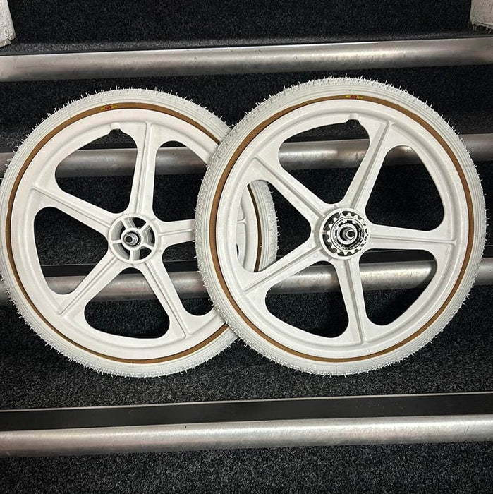Skyway Old School BMX White / White Skyway Tuff II BMX Wheels 20 Inch Pair Front and Rear with GT LP-5 Tyres Fitted