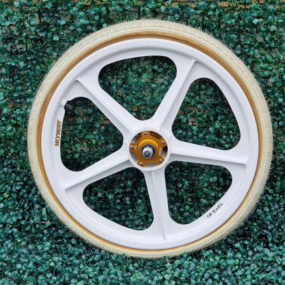 Skyway Old School BMX Skyway Tuff II Gold Alloy Flange 60th White Wheels with White Panaracer Tyres Used Survivor