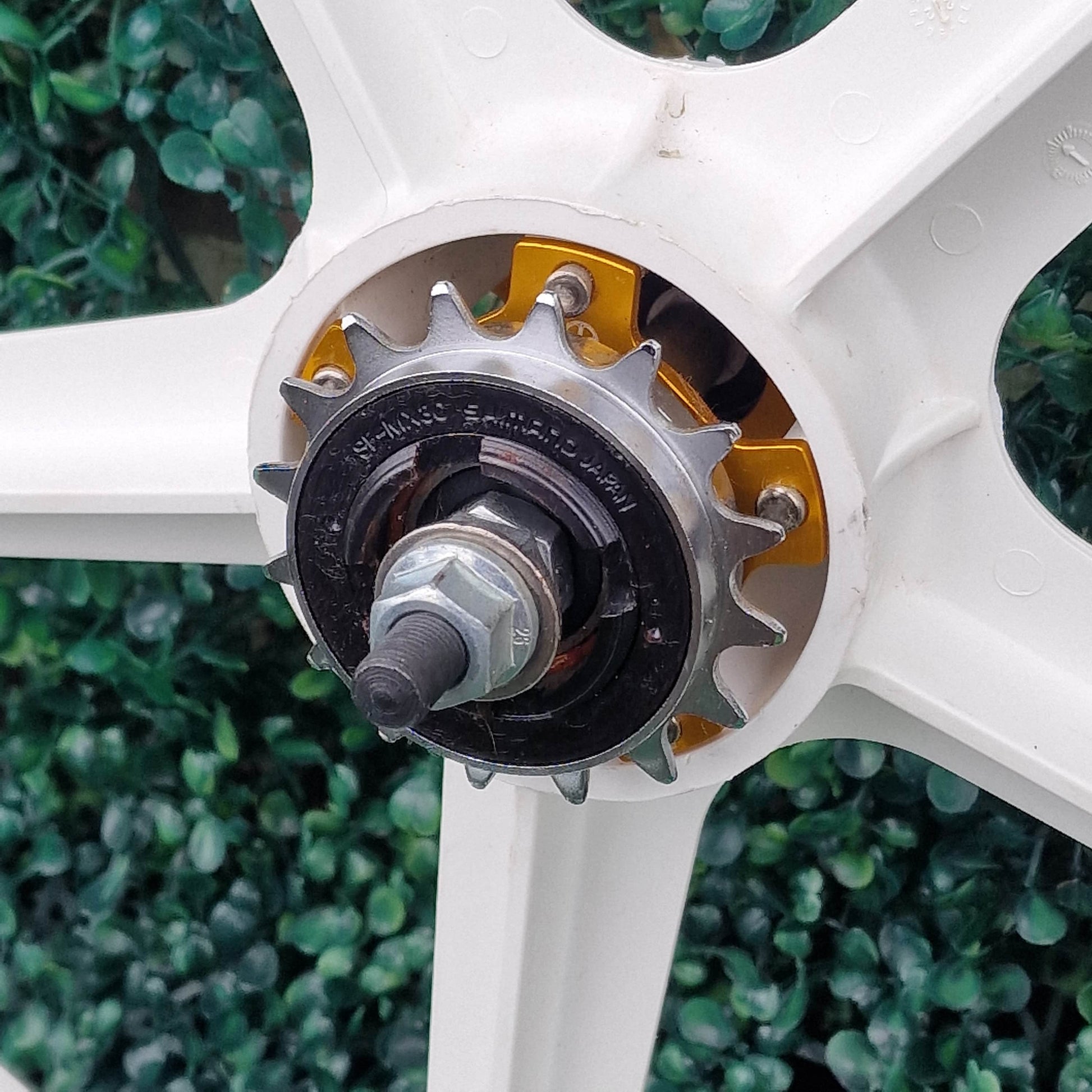 Skyway Old School BMX Skyway Tuff II Gold Alloy Flange 60th White Wheels with White Panaracer Tyres Used Survivor