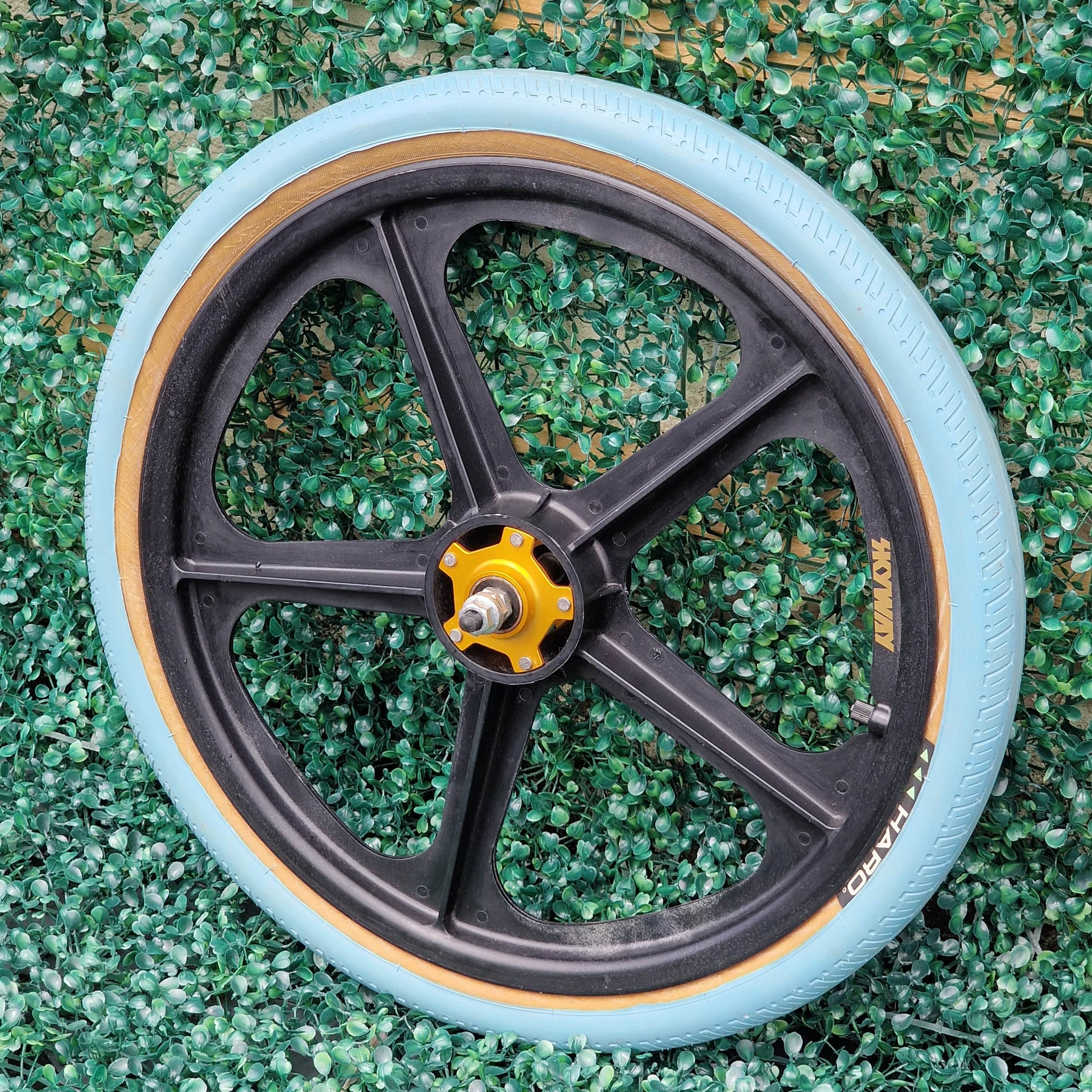 Skyway Old School BMX Skyway Tuff II Gold Flange Black Wheels Blue Haro Tyres Used Survivor
