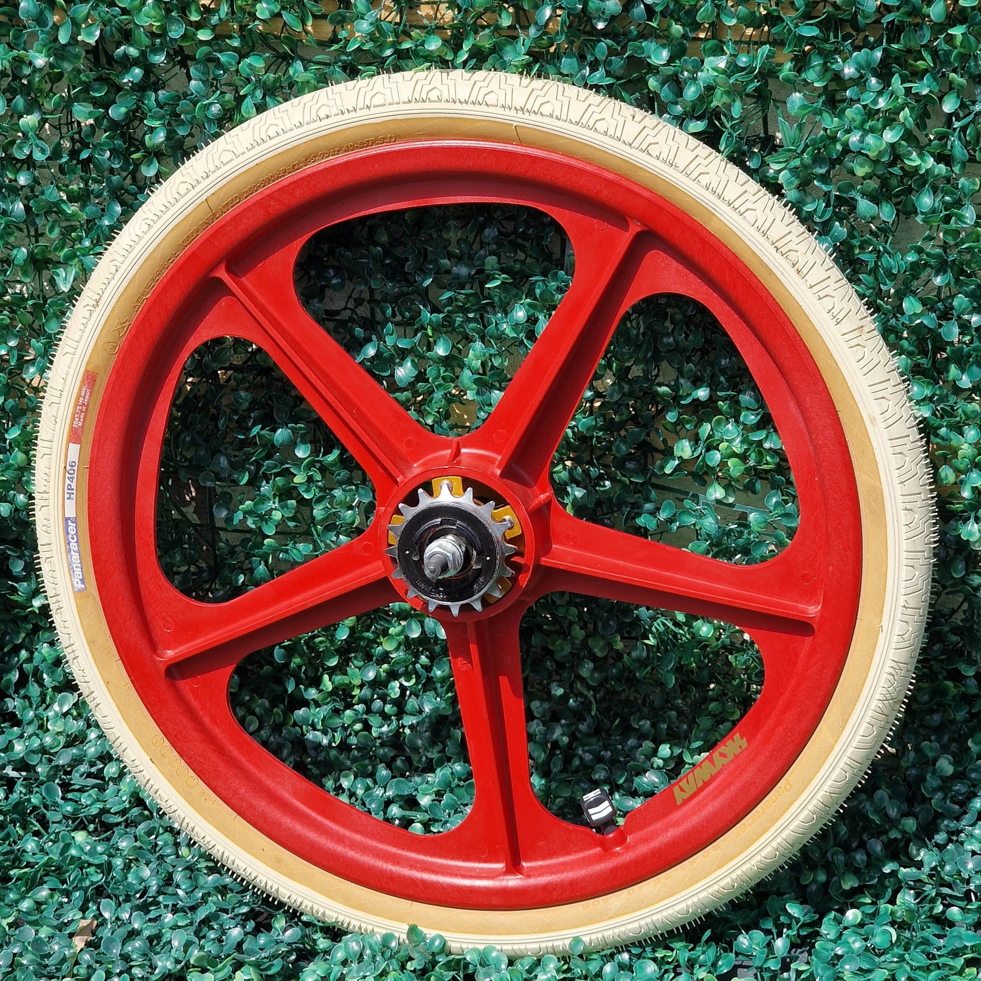 Skyway Old School BMX Skyway Tuff II Gold Flange Red Wheels White Panaracer Tyres Used Survivor