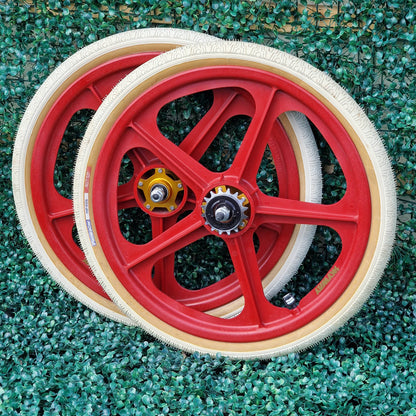 Skyway Old School BMX Skyway Tuff II Gold Flange Red Wheels White Panaracer Tyres Used Survivor