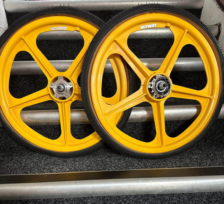 Alans BMX Yellow Skyway Tuff II Silver Flange BMX Wheels 20 Inch Pair Front and Rear with Black GT LP-5 Tyres Fitted