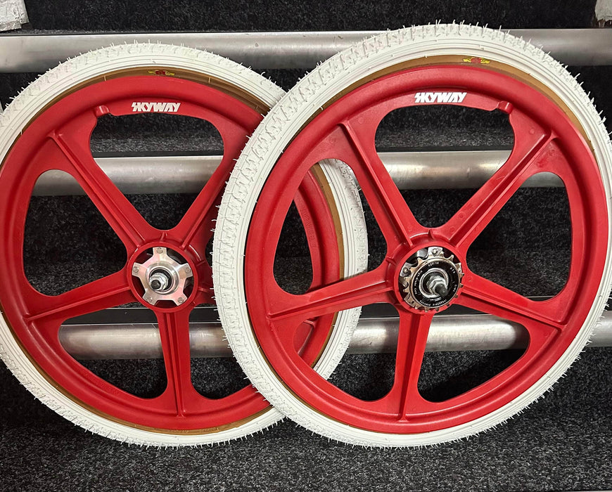 Alans BMX Red Skyway Tuff II Silver Flange BMX Wheels 20 Inch Pair Front and Rear with White GT LP-5 Tyres Fitted