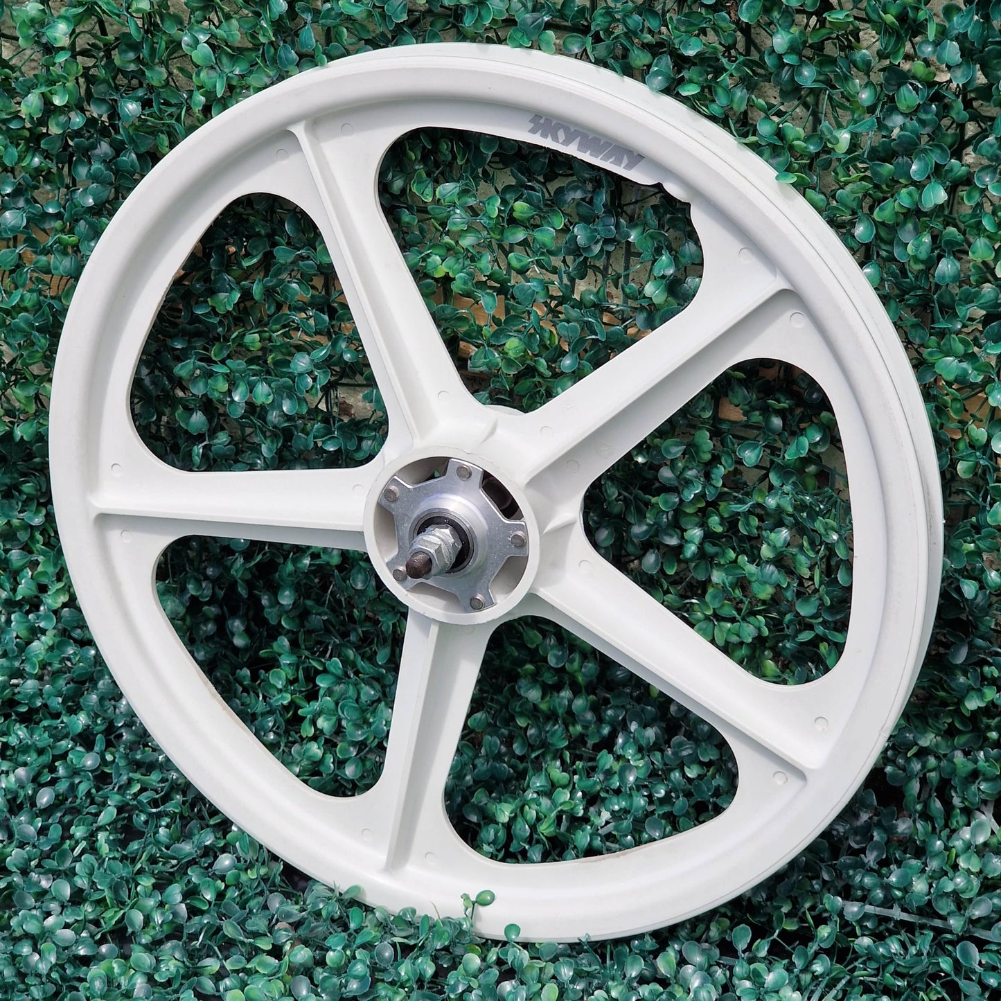 Skyway Old School BMX Skyway Tuff II Silver Flange White Wheels Used Survivor