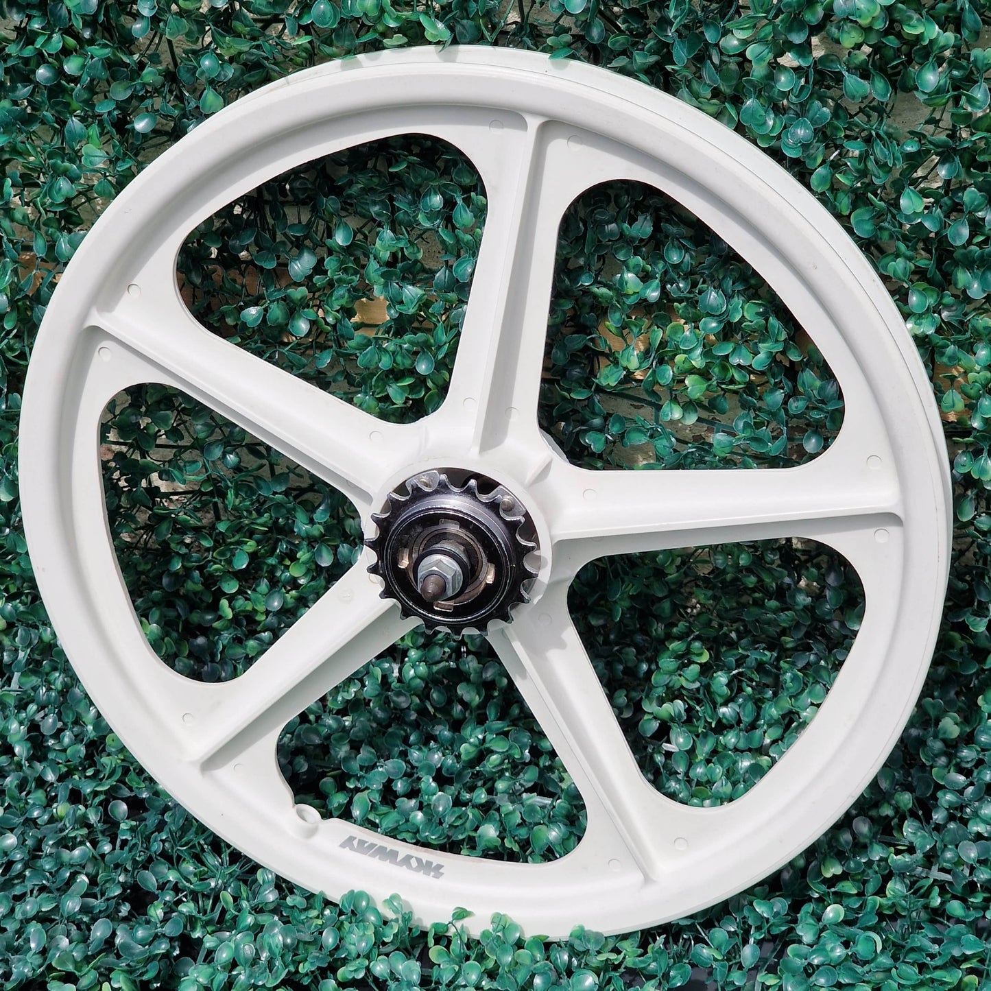 Skyway Old School BMX Skyway Tuff II Silver Flange White Wheels Used Survivor
