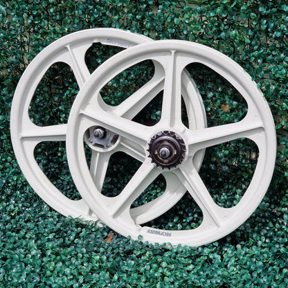 Skyway Old School BMX Skyway Tuff II Silver Flange White Wheels Used Survivor