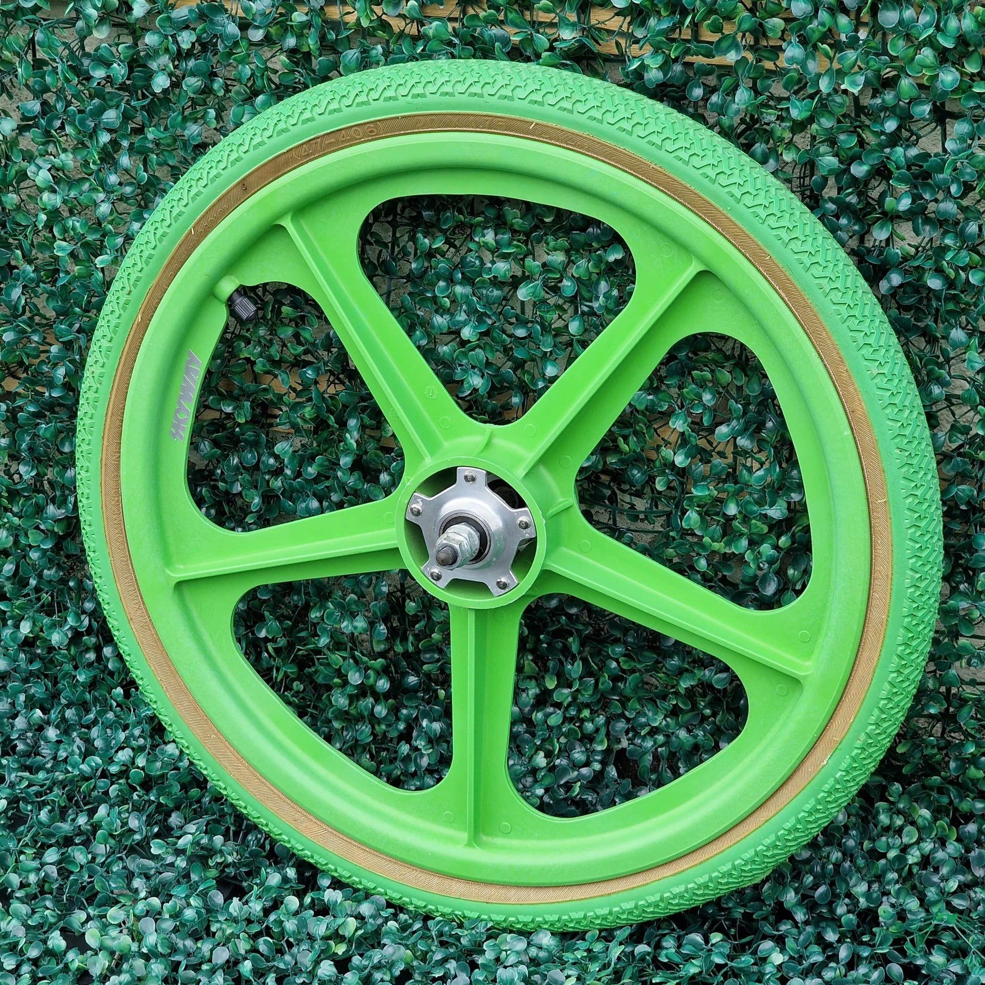 Skyway Old School BMX Skyway Tuff II Sliver Flange Green Wheels With Green Panaracer Tyres Used Survivor
