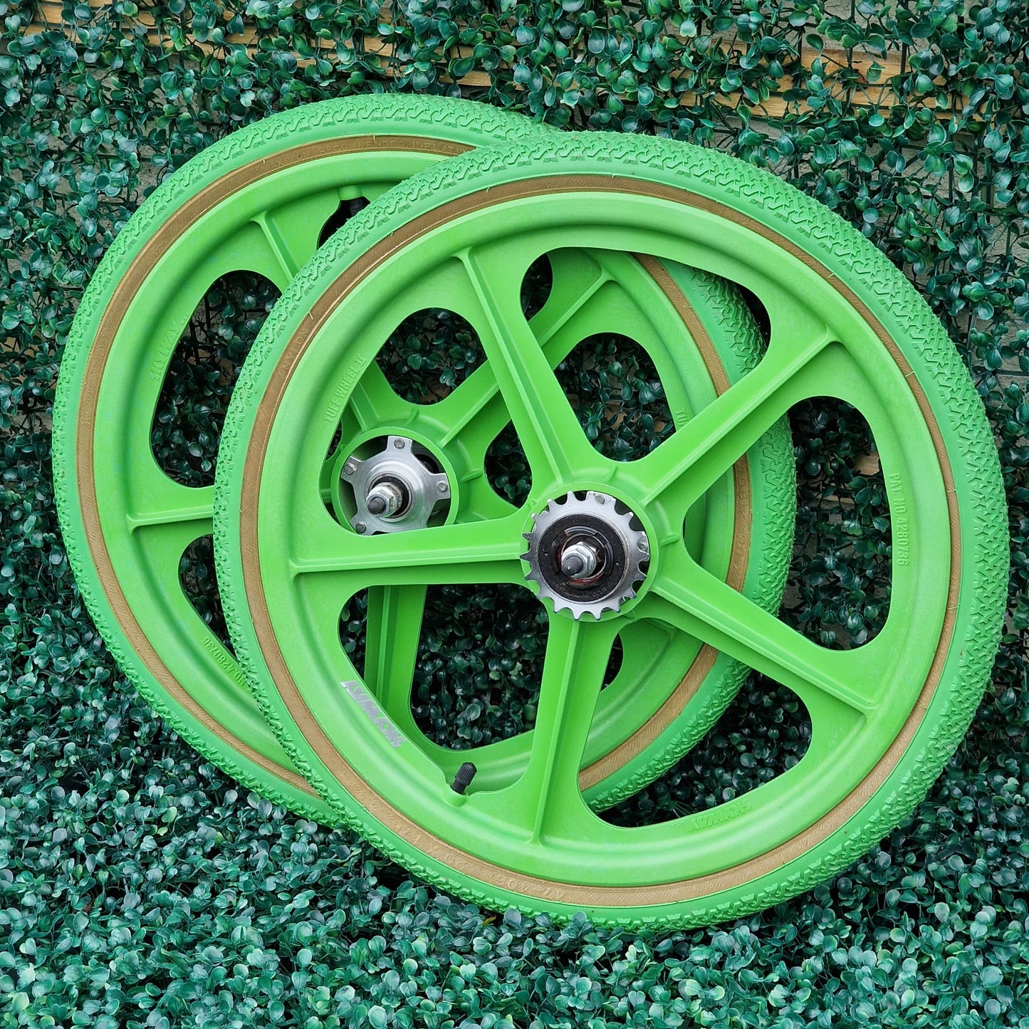 Skyway Old School BMX Skyway Tuff II Sliver Flange Green Wheels With Green Panaracer Tyres Used Survivor