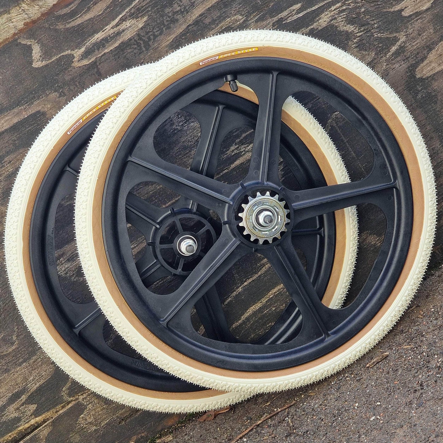 Skyway Old School BMX BLACK Wheels WHITE Tyres Skyway Tuff Wheels with fitted Panaracer Freestyle Tyres and Freewheel Pair