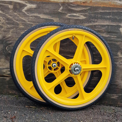 Skyway Old School BMX YELLOW Wheels with BLACK Tyres Skyway Tuff Wheels with fitted Panaracer Freestyle Tyres and Freewheel Pair