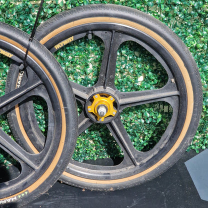 Alans BMX Skyways gold alloy flanged with HPF 2.0