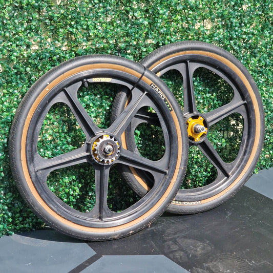 Alans BMX Skyways gold alloy flanged with HPF 2.0