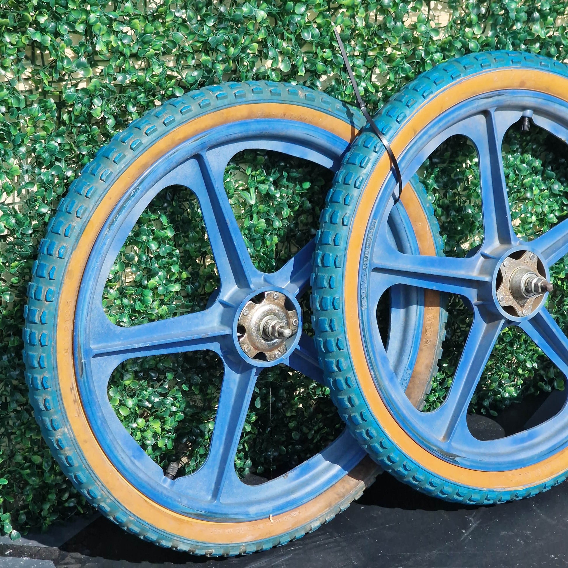 Alans BMX Skyways wheels unsealed with kenda tyres