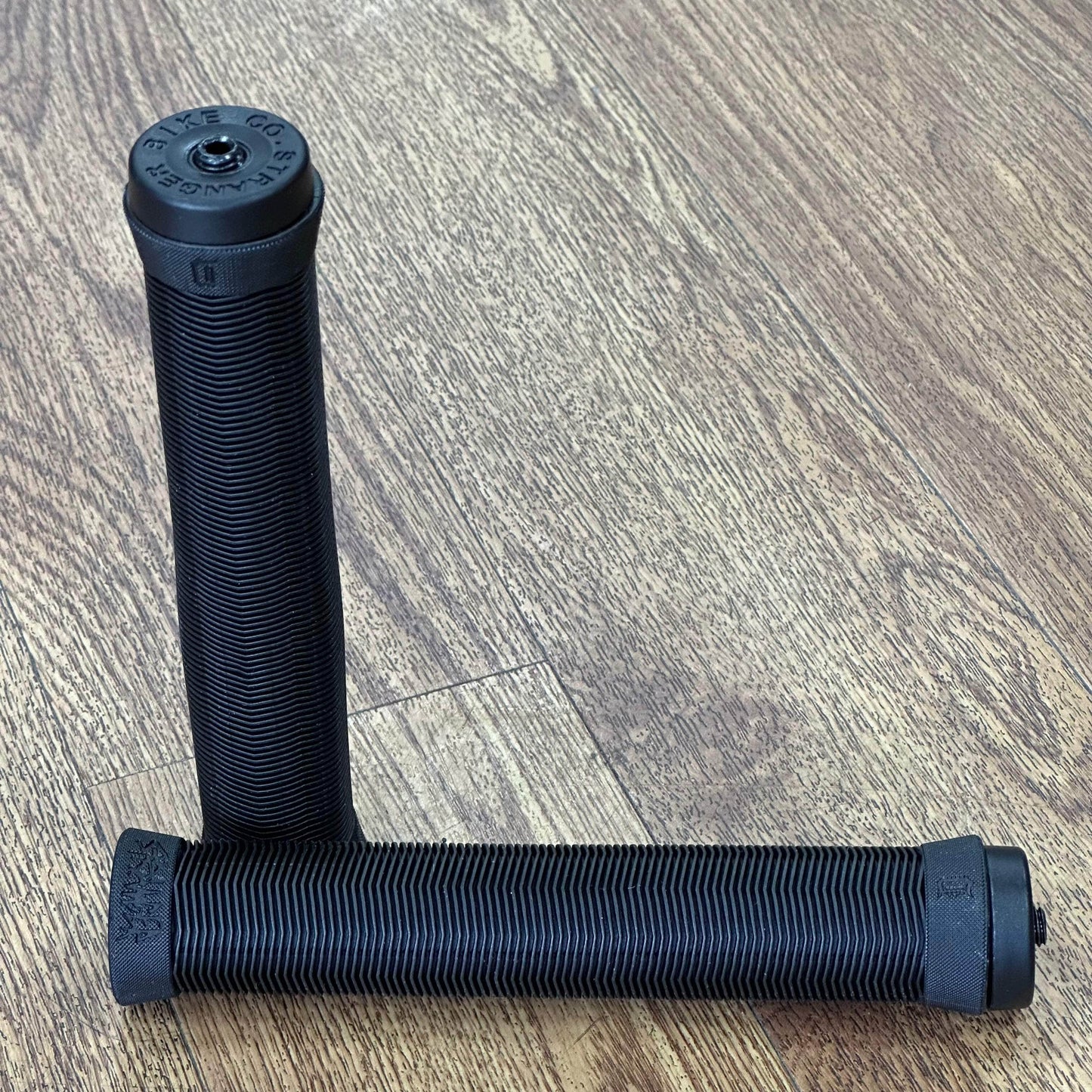 Stranger BMX Parts Stranger Piston Kraton Grips Black