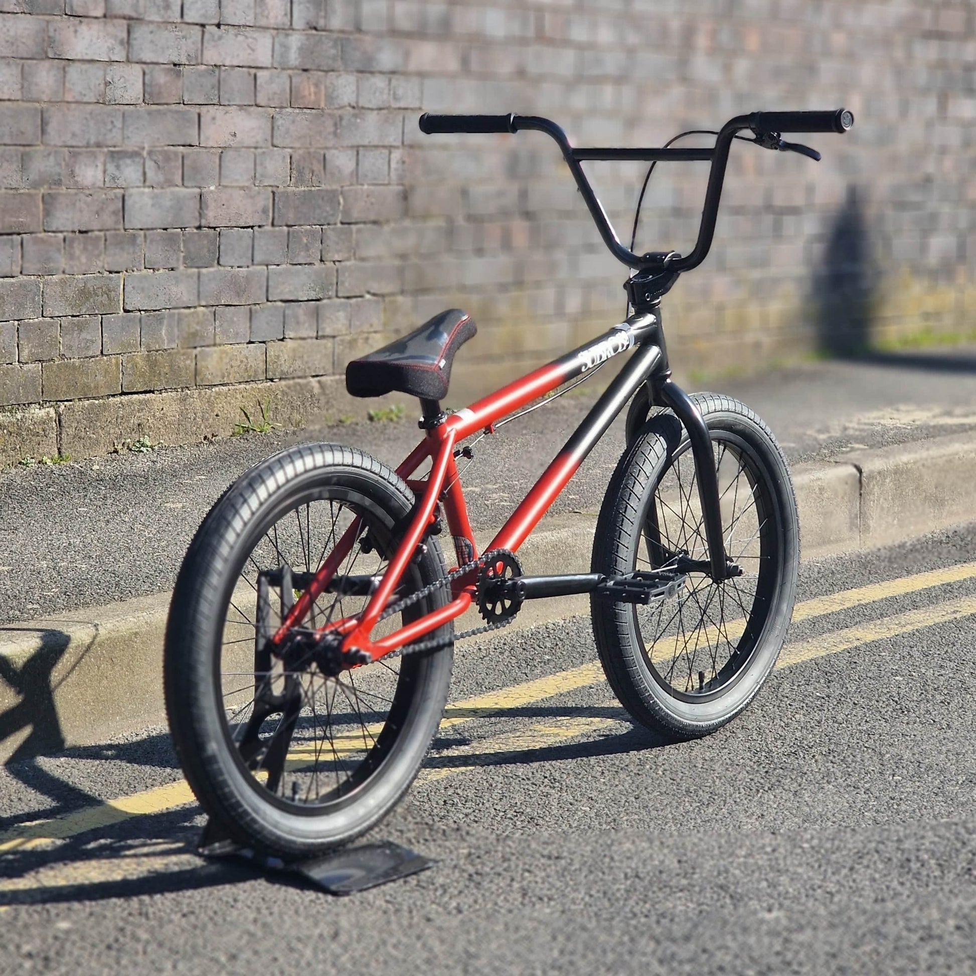 Subrosa BMX Bikes Subrosa Sono Bike Black / Red