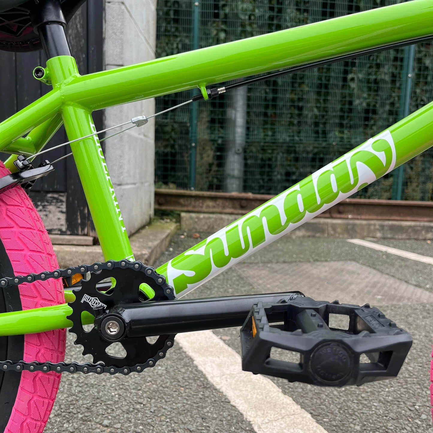 Sunday BMX Bikes Gloss Watermelon Green / 20.5 Sunday Blueprint 20.5" TT Bike Gloss Watermelon Green w/Pink Tyres