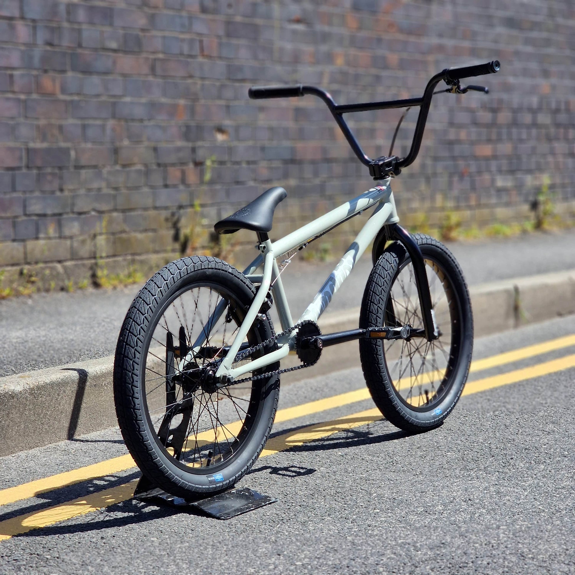 Sunday BMX Bikes Gloss Battleship Grey / 20 Sunday Blueprint 20" TT Bike Gloss Battleship Grey
