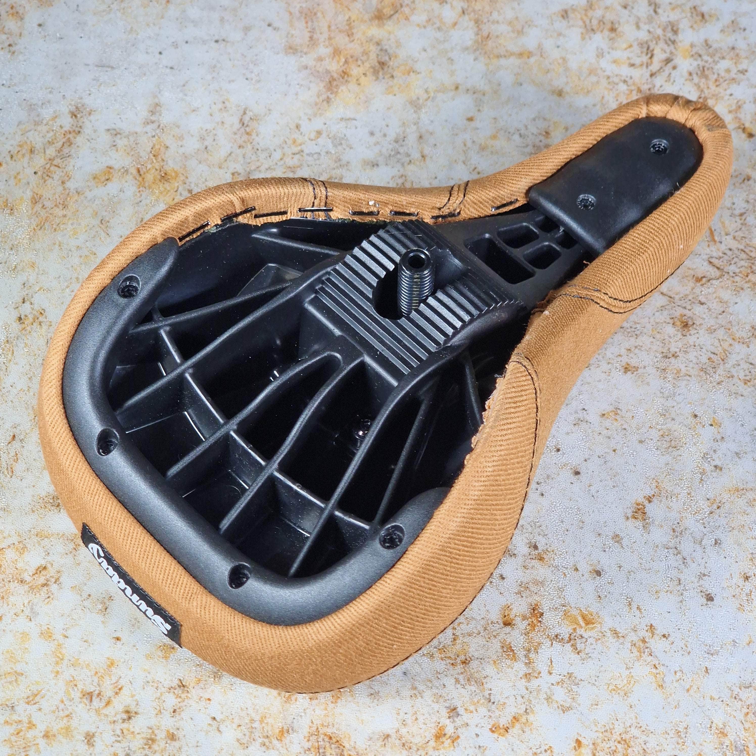 Sunday Duck Canvas Pivotal BMX Seat | Alans BMX
