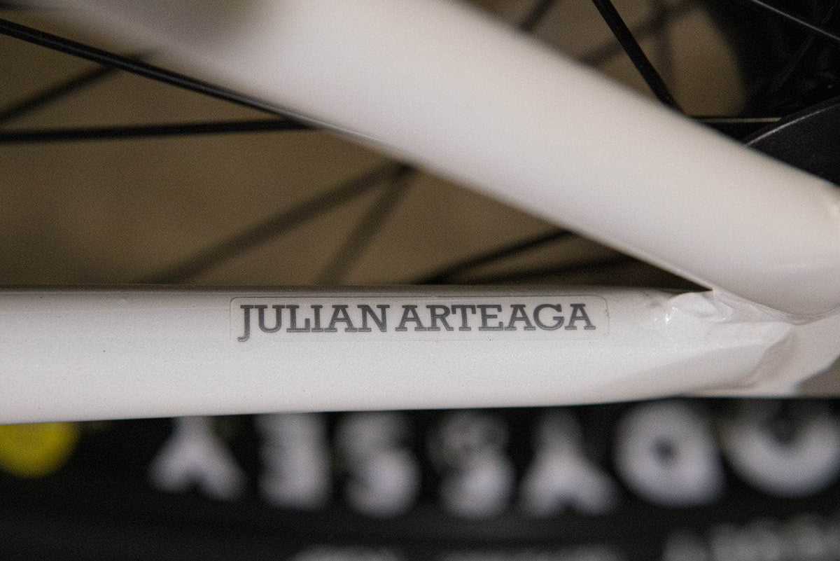 Sunday BMX Bikes 20.75 / Gloss Iridescent Pearl / RHD Sunday EX Arteaga Signature 20.75" TT Bike Gloss Iridescent Pearl