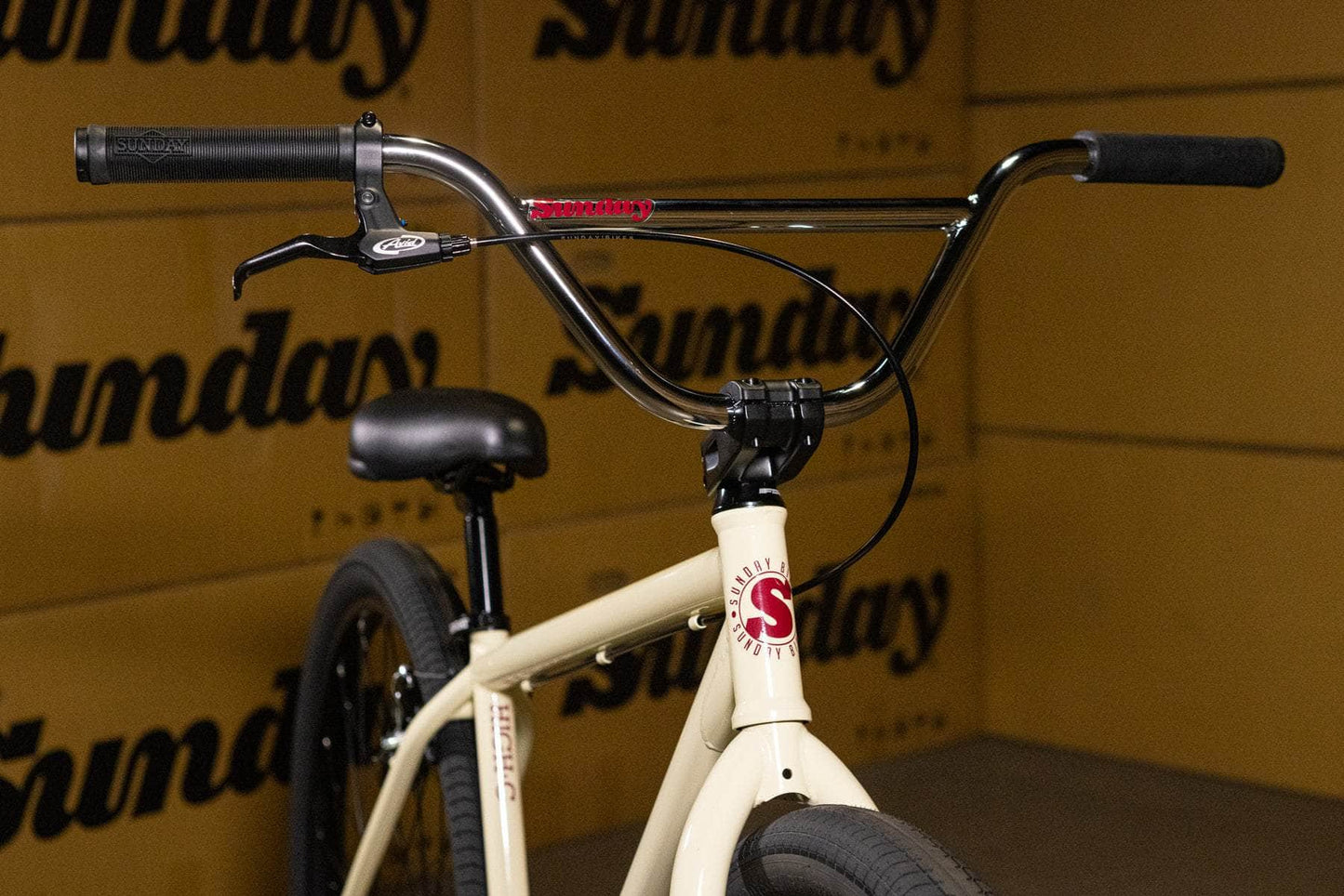 Sunday BMX Bikes Gloss Classic White Sunday High-C 29 Inch Bike Gloss Classic White
