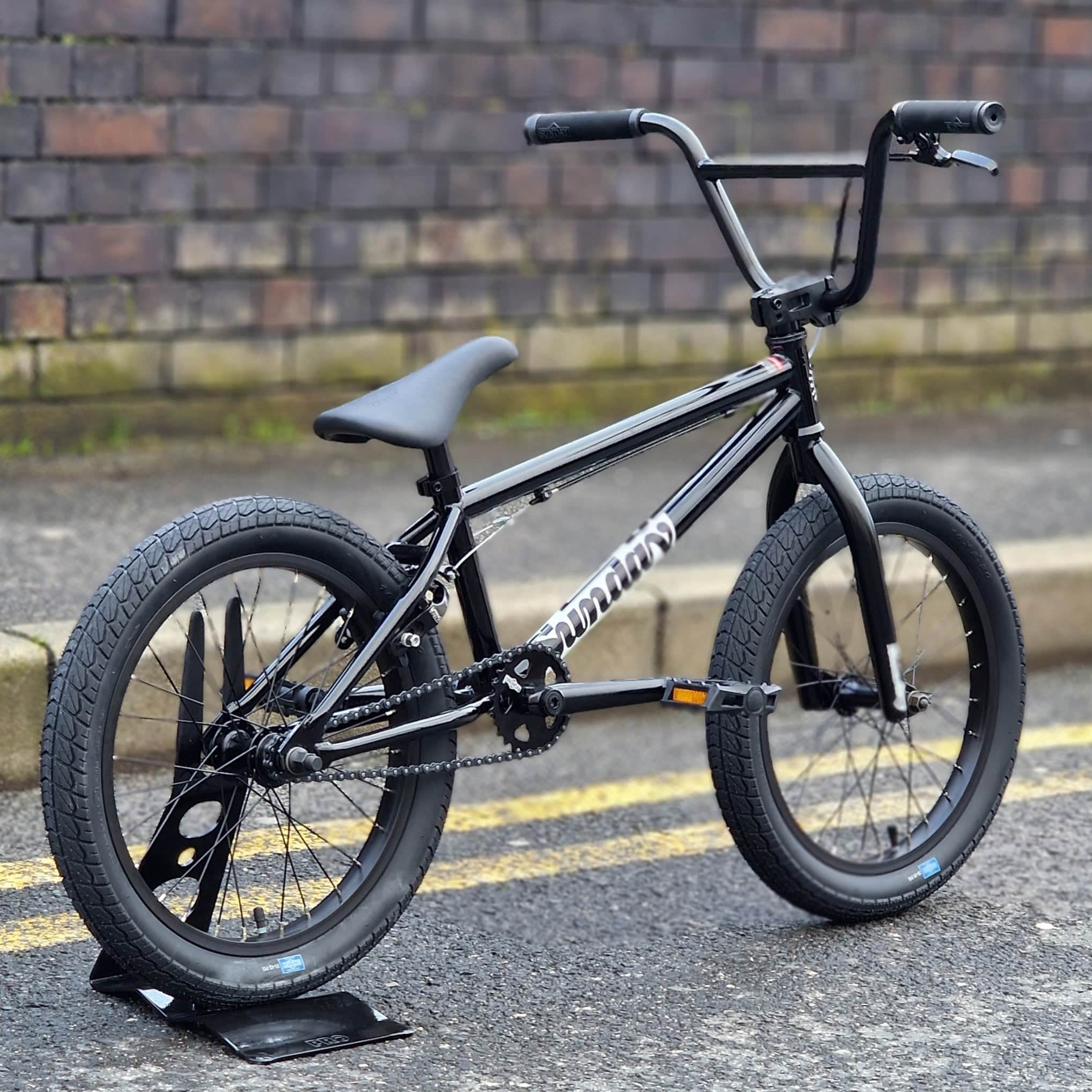 Sunday Primer 18 Inch Kids BMX Bike Gloss Black | Alans BMX