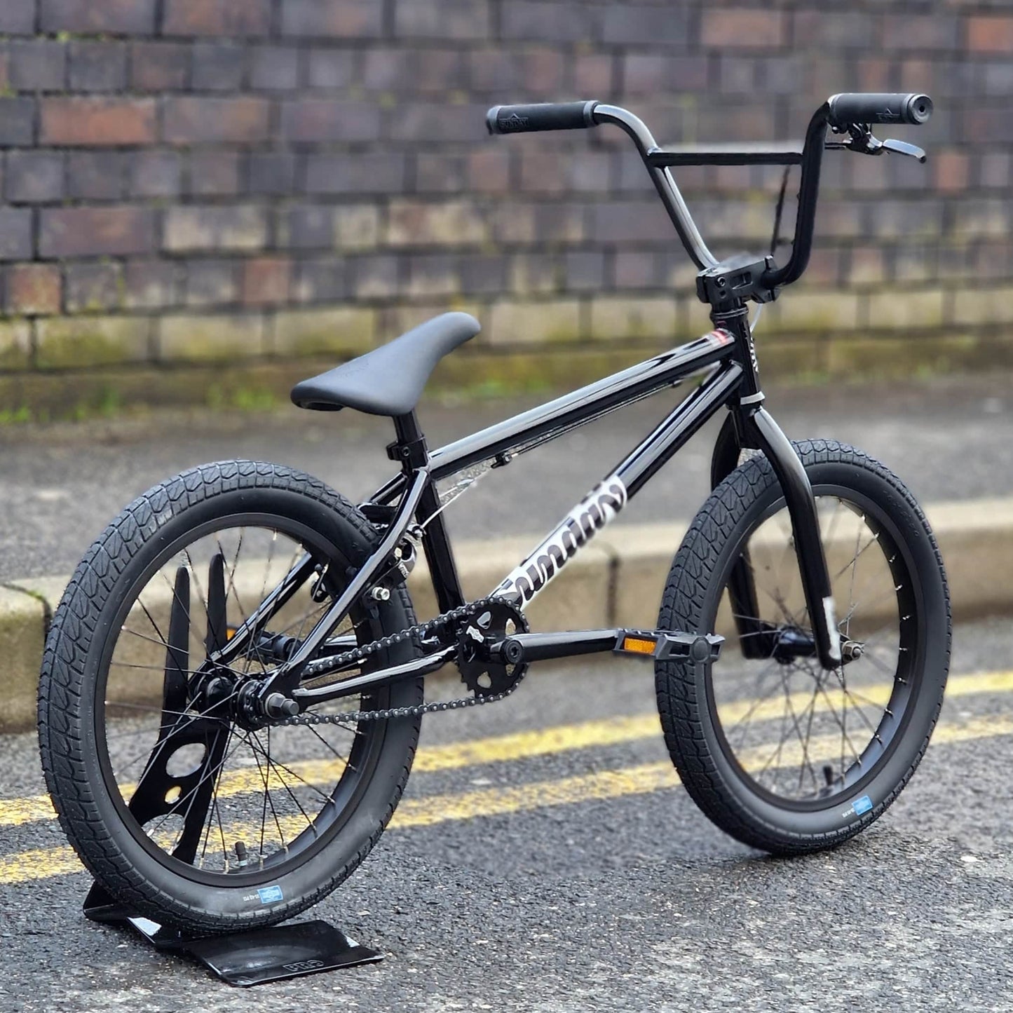 Sunday BMX Bikes Gloss Black Sunday Primer 18 Inch Bike Gloss Black