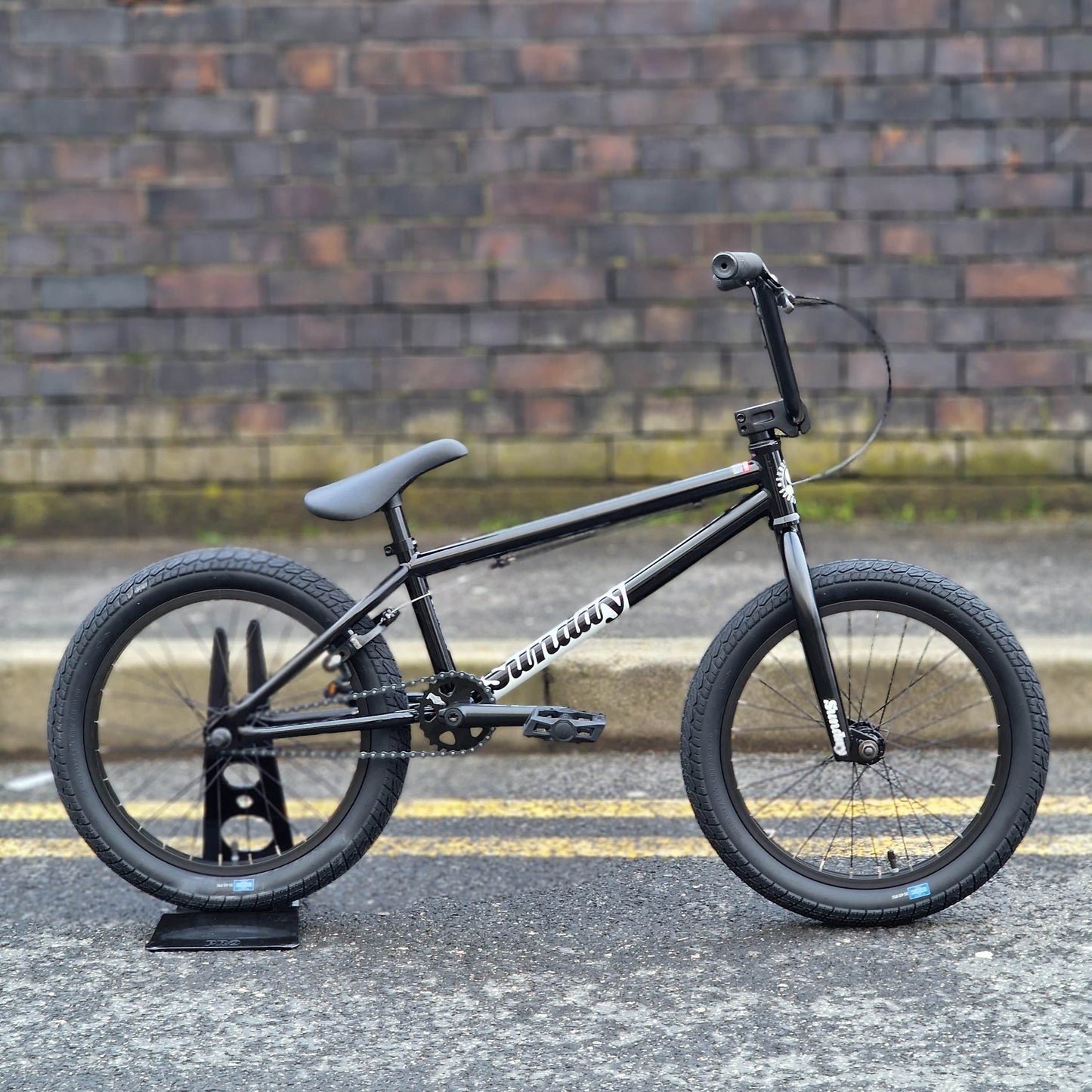 Sunday BMX Bikes Gloss Black Sunday Primer 18 Inch Bike Gloss Black